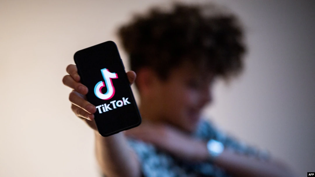 WHY TIK TOK SHOULDN’T BE BANNED￼